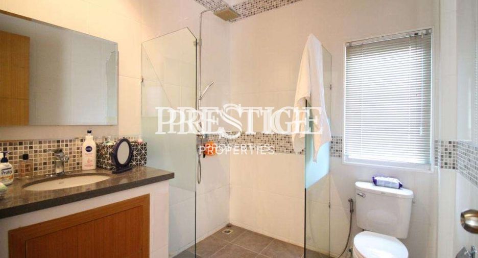 For rent and for sale 4 bedrooms house in Bang Lamung, Chonburi