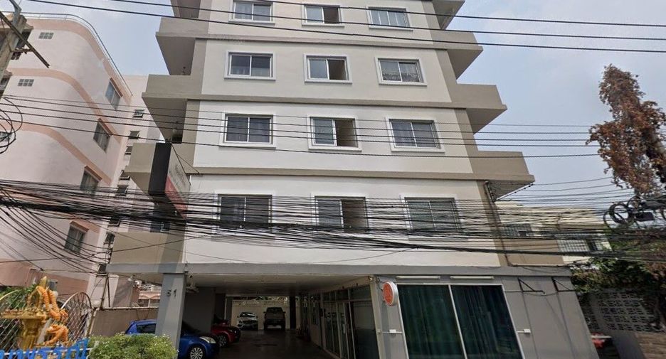 For sale 28 Beds apartment in Lat Phrao, Bangkok