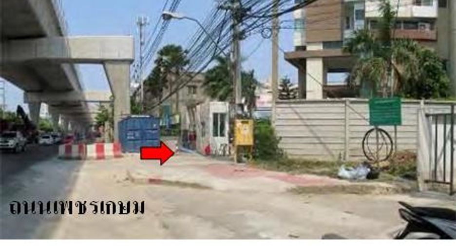 For sale studio apartment in Phasi Charoen, Bangkok