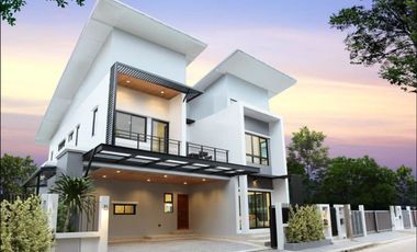 For sale 4 bedrooms house in Thawi Watthana, Bangkok