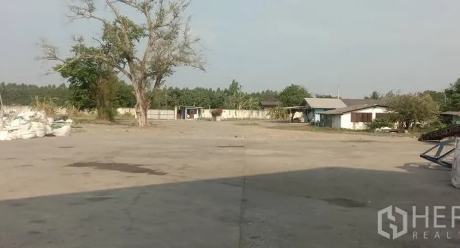 For sale warehouse in Phanat Nikhom, Chonburi