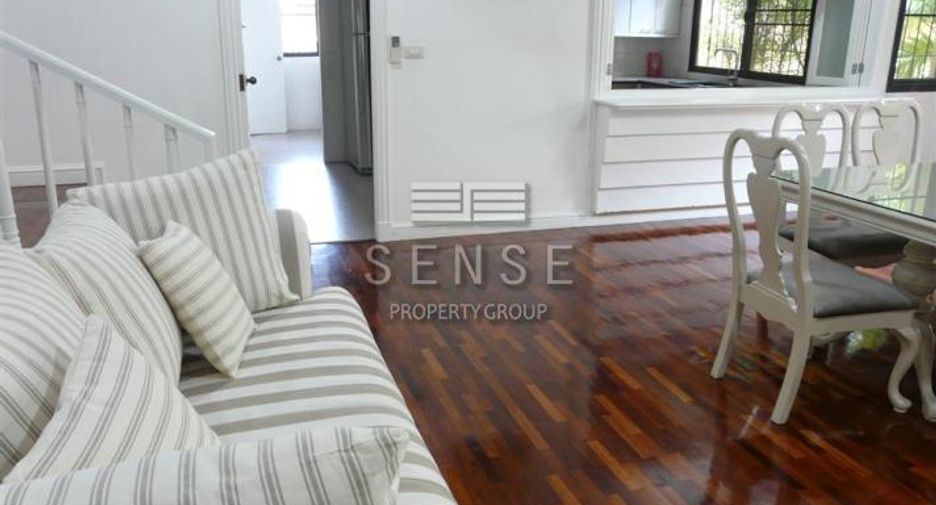 For rent 3 bedrooms condo in Sathon, Bangkok