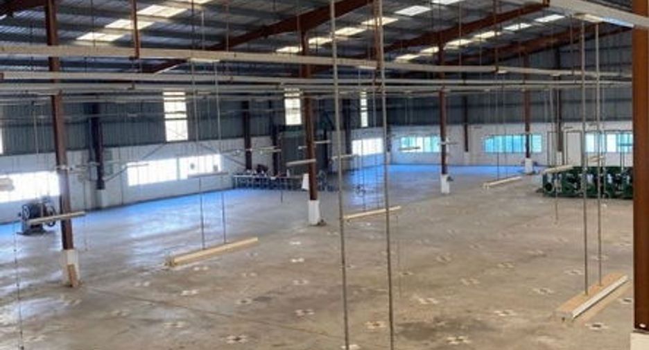 For rent warehouse in Song Phi Nong, Suphan Buri