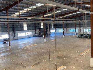 For rent warehouse in Song Phi Nong, Suphan Buri