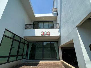 For sale 3 Beds house in Bang Na, Bangkok