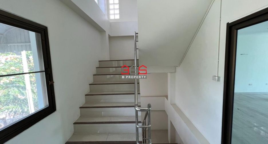 Casa en venta de 3 habitaciones en Bang Na, Bangkok