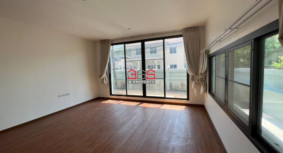 Casa en venta de 3 habitaciones en Bang Na, Bangkok