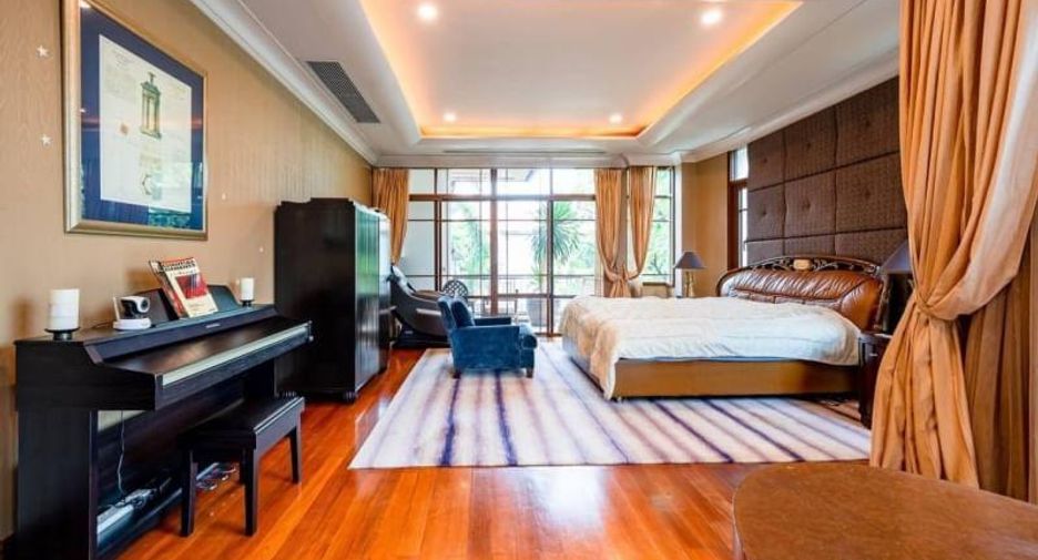 ขาย และ ให้เช่า 5 เตียง บ้านเดี่ยว ใน วัฒนา, กรุงเทพฯ