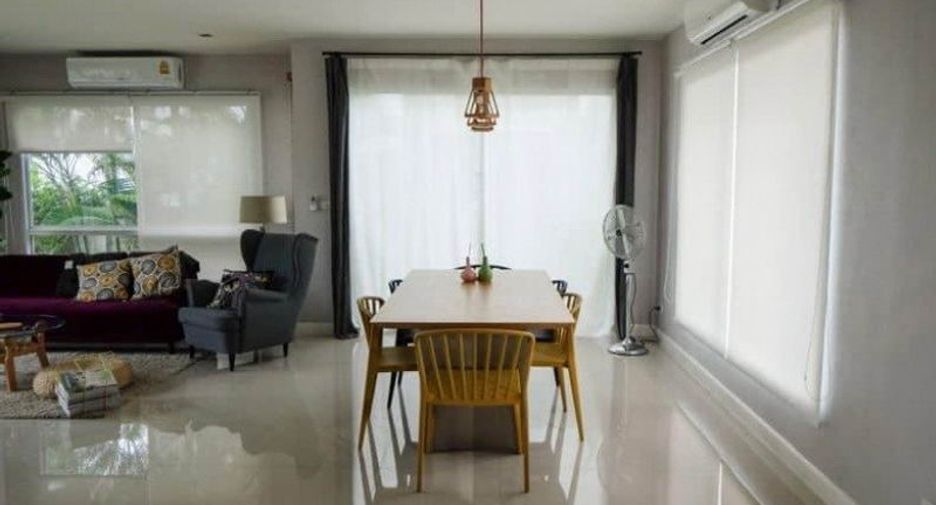 For sale and for rent 4 bed house in Khlong Sam Wa, Bangkok