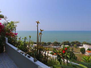 Condo en venta de 3 habitaciones en Bang Lamung, Chonburi