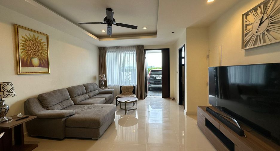 For rent 3 bed townhouse in Thalang, Phuket