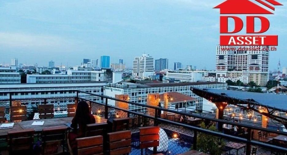 For sale 20 bed retail Space in Watthana, Bangkok