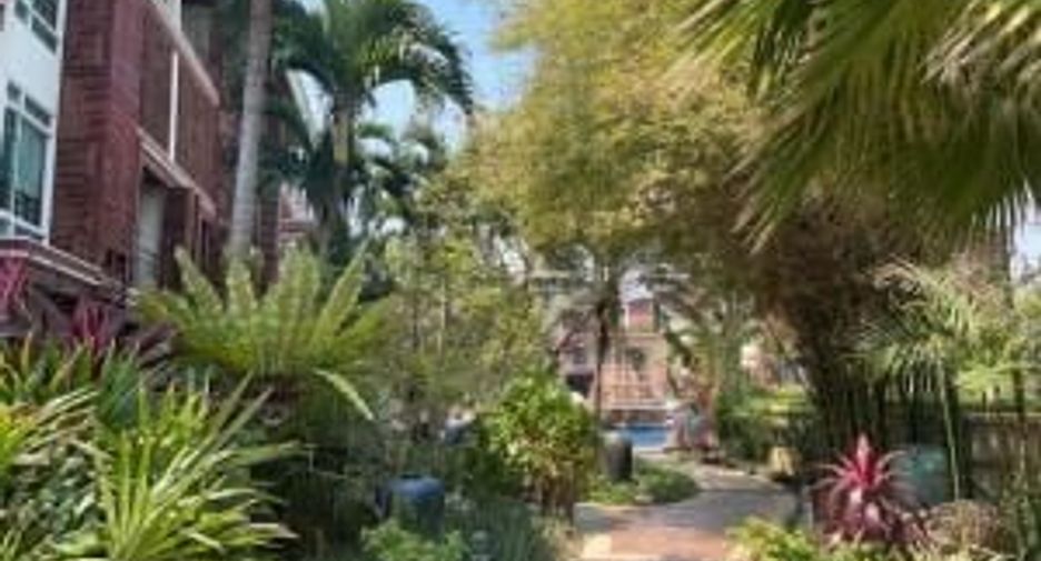 For sale 2 bed condo in Hua Hin, Prachuap Khiri Khan