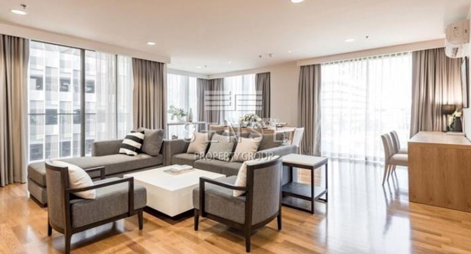 For rent 3 bedrooms condo in Khlong Toei, Bangkok