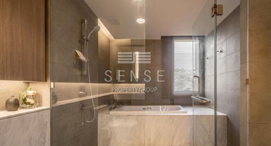 For rent 3 bedrooms condo in Khlong Toei, Bangkok