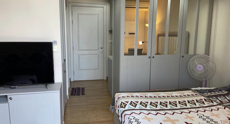 For rent studio condo in Phaya Thai, Bangkok