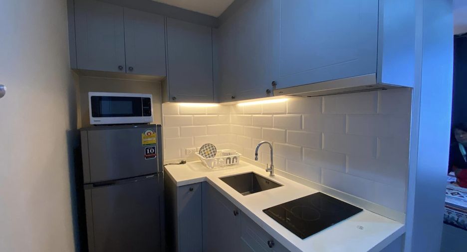 For rent studio condo in Phaya Thai, Bangkok