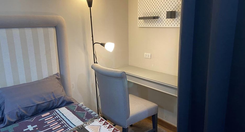 For rent studio condo in Phaya Thai, Bangkok