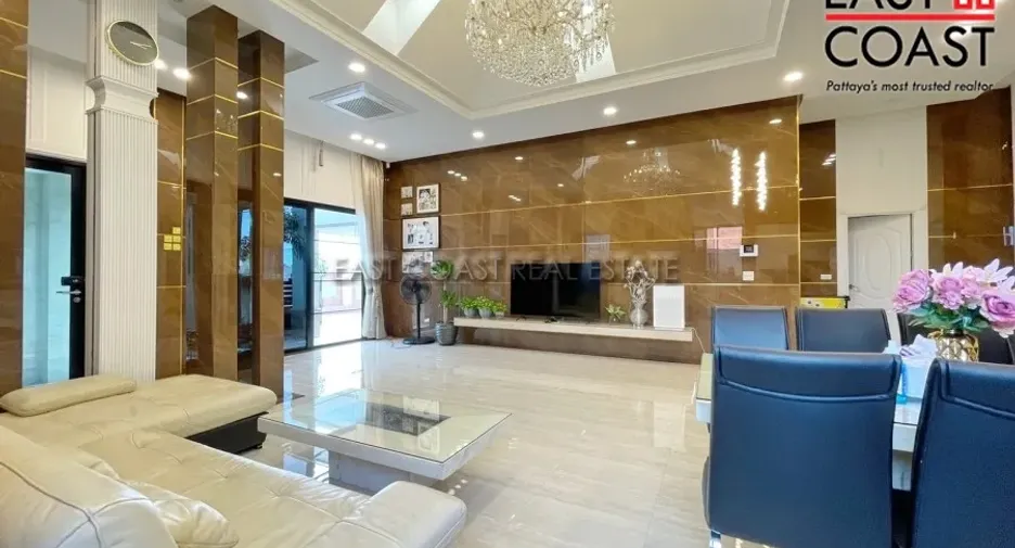 À vendre 3 chambres maison à Si Racha, Chonburi