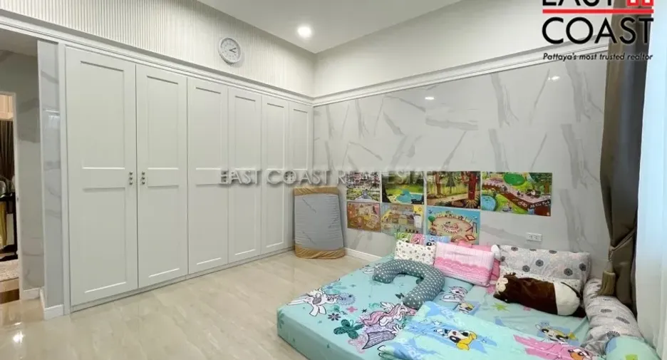 À vendre 3 chambres maison à Si Racha, Chonburi