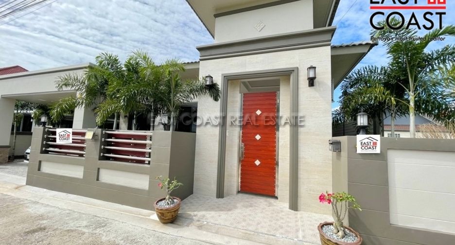 For sale 3 bedrooms house in Si Racha, Chonburi