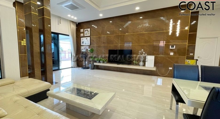 For sale 3 bedrooms house in Si Racha, Chonburi
