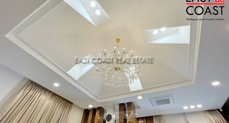 For sale 3 bedrooms house in Si Racha, Chonburi
