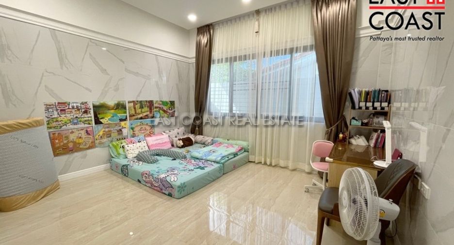 For sale 3 bedrooms house in Si Racha, Chonburi