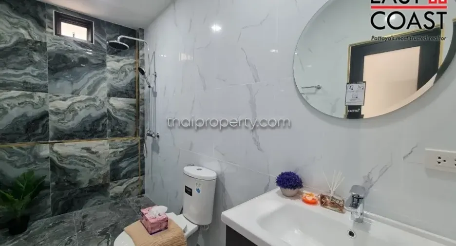 For rent and for sale 4 bedrooms house in Bang Lamung, Chonburi