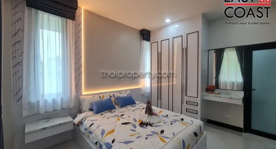 For rent and for sale 4 bedrooms house in Bang Lamung, Chonburi