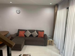 For sale and for rent 3 bed townhouse in Saphan Sung, Bangkok