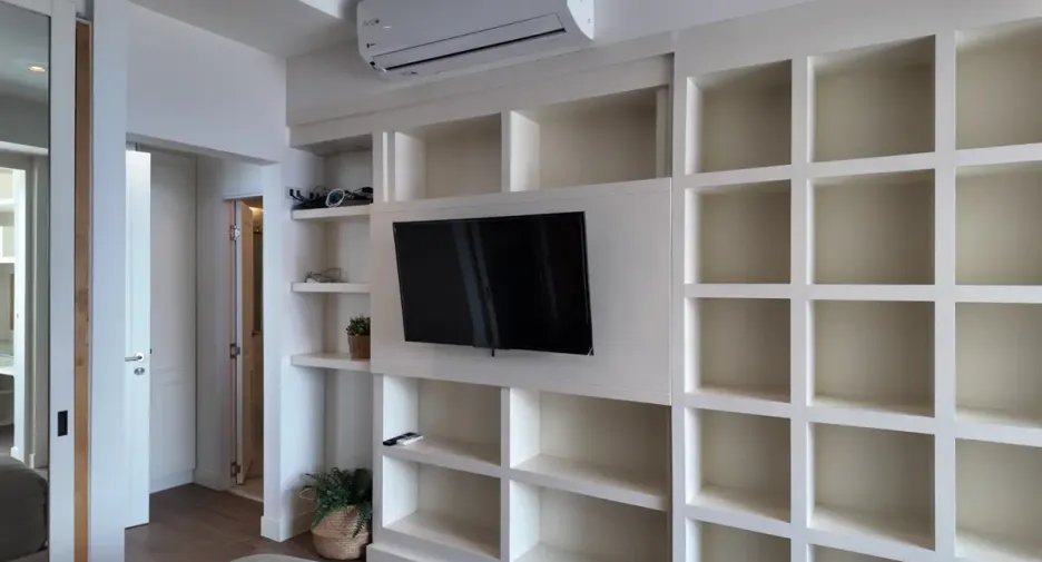 Condo en alquiler y en venta de 4 habitaciones en Khlong Toei, Bangkok