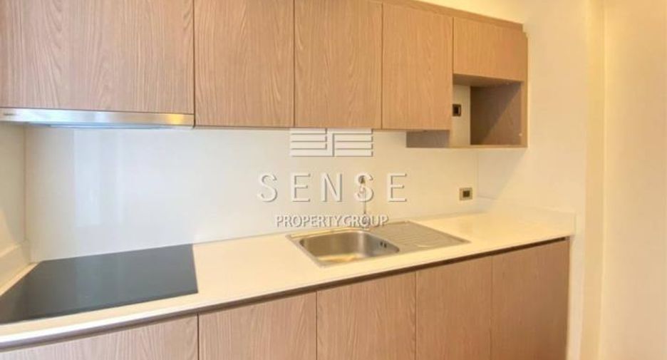 For sale 3 bedrooms condo in Khlong San, Bangkok