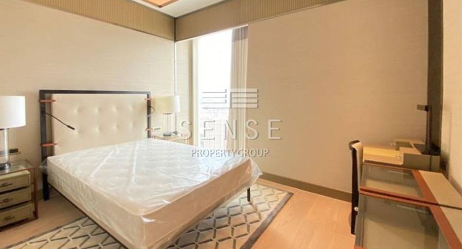 For sale 3 bedrooms condo in Khlong San, Bangkok