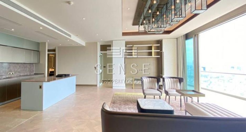 For sale 3 bedrooms condo in Khlong San, Bangkok