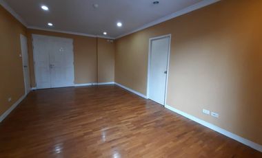 For sale 1 bed condo in Khlong Toei, Bangkok