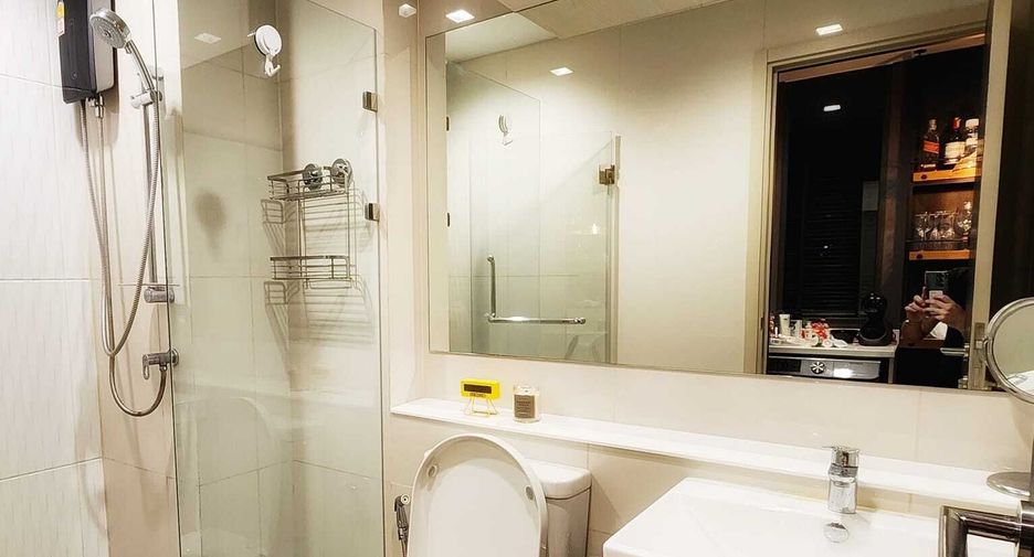 For sale 1 bed condo in Pathum Wan, Bangkok