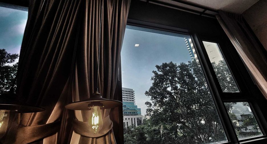 For sale 1 bed condo in Pathum Wan, Bangkok