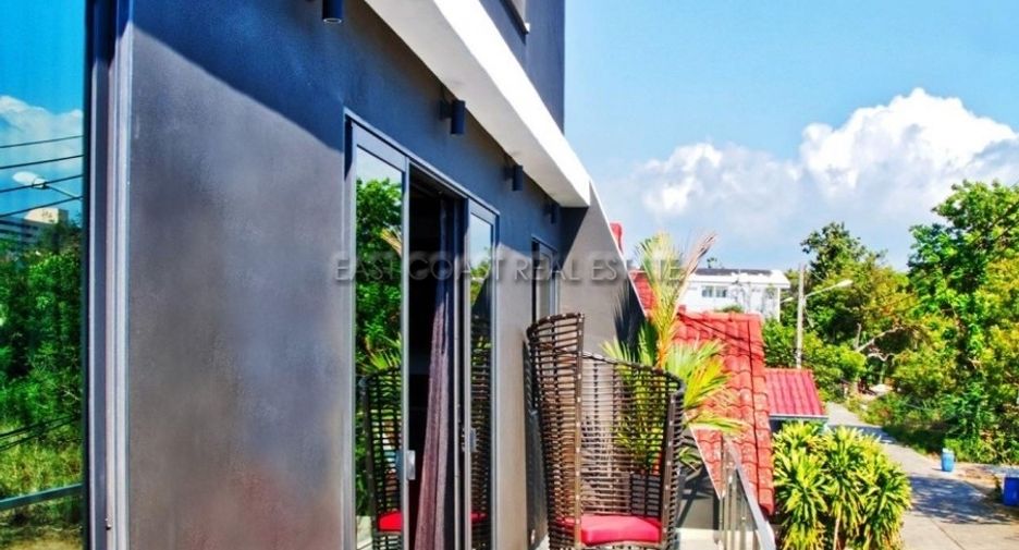 For sale 5 bedrooms house in Bang Lamung, Chonburi