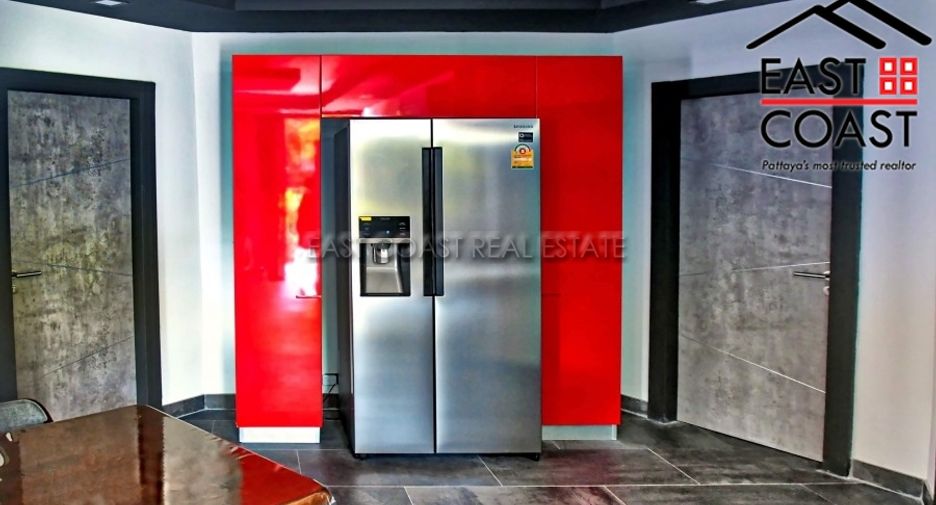 For sale 5 bedrooms house in Bang Lamung, Chonburi
