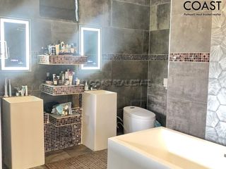 For sale 5 bedrooms house in Bang Lamung, Chonburi