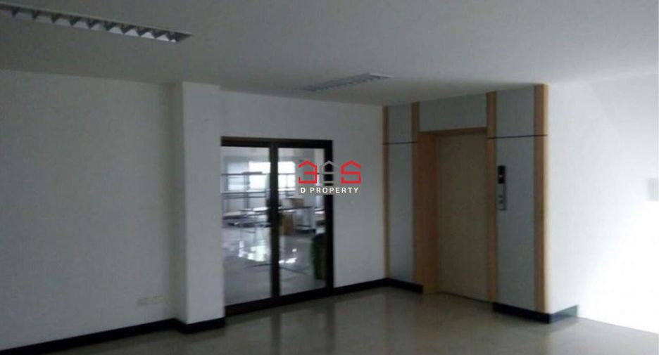 For sale retail Space in Bang Na, Bangkok