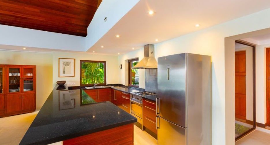 For rent and for sale 5 bedrooms villa in Mueang Phuket, Phuket