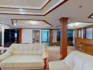 For sale 13 bed townhouse in Khlong Toei, Bangkok