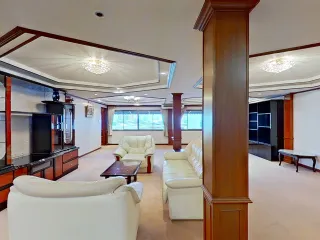 For sale 13 bed townhouse in Khlong Toei, Bangkok