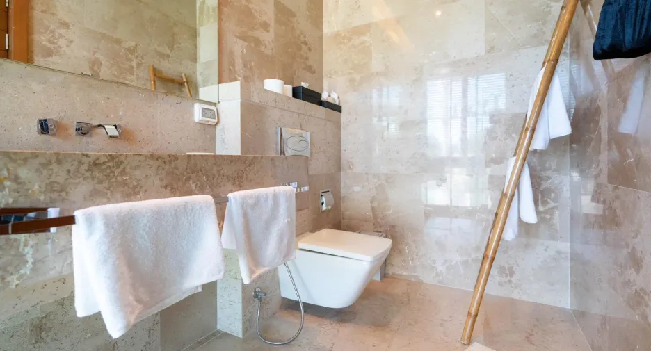 For rent 5 Beds villa in Mueang Phuket, Phuket