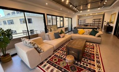 For sale 2 bed condo in Khlong Toei, Bangkok