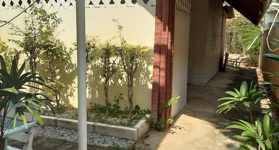 For sale 9 Beds villa in Sam Roi Yot, Prachuap Khiri Khan