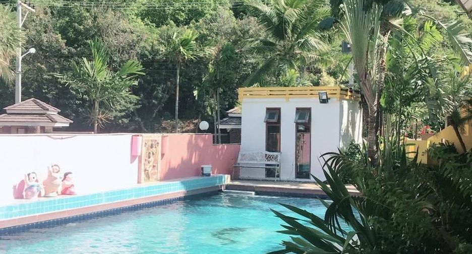 For sale 9 Beds villa in Sam Roi Yot, Prachuap Khiri Khan