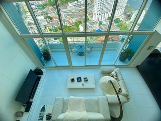 For sale 4 bed condo in Khlong San, Bangkok